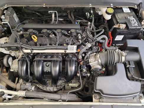 Used 2019 Ford Fusion SE image 30