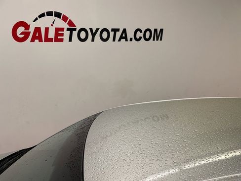 Used 2014 Toyota Avalon XLE image 8