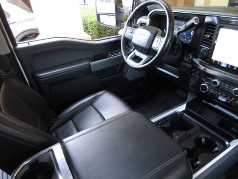 Certified 2024 Ford F250 Lariat w/ Lariat Ultimate Package AWD/4WD image 23