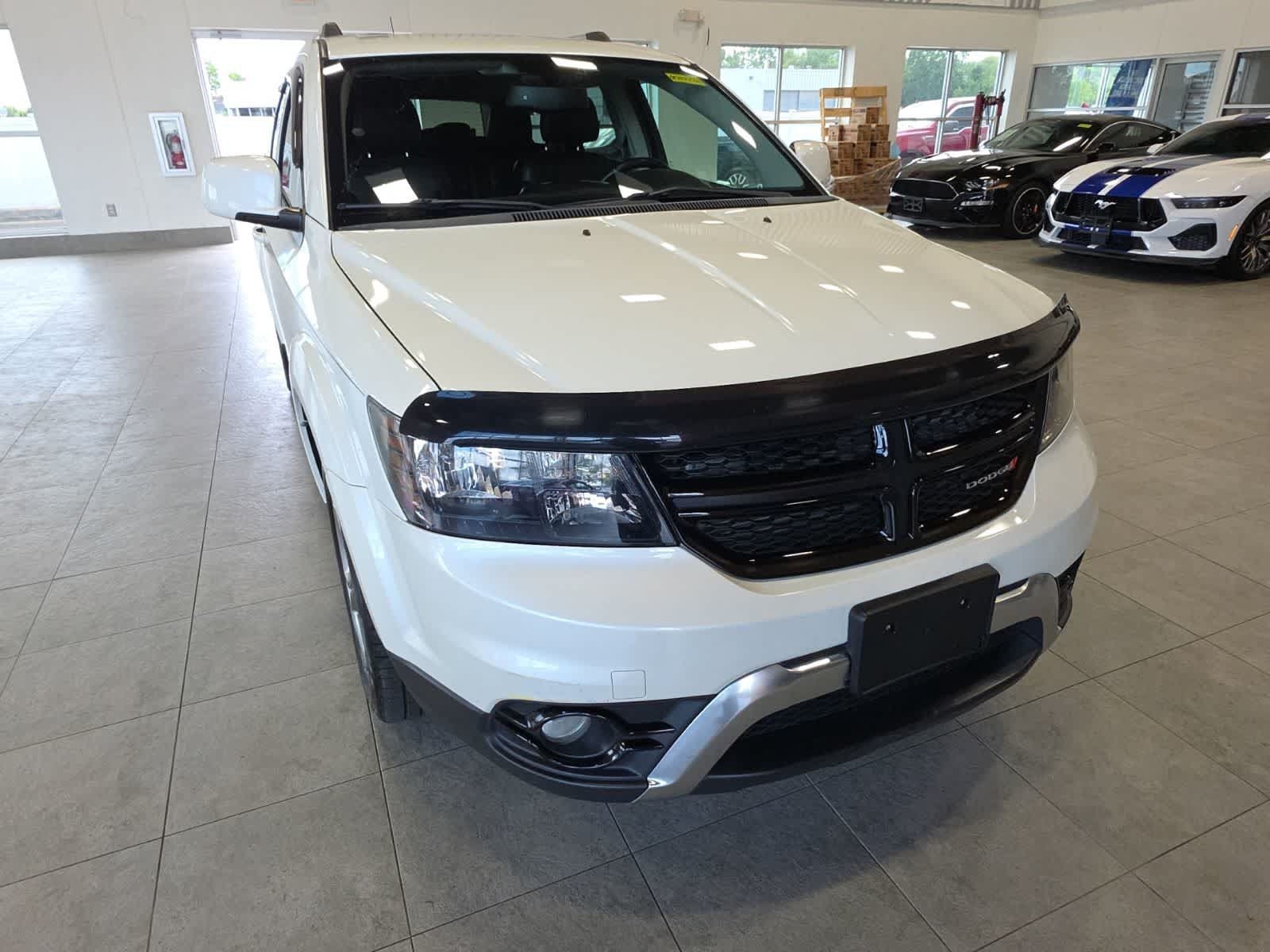 Used 2016 Dodge Journey Crossroad FWD image 3