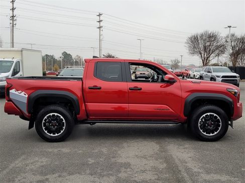 Used 2025 Toyota Tacoma image 2
