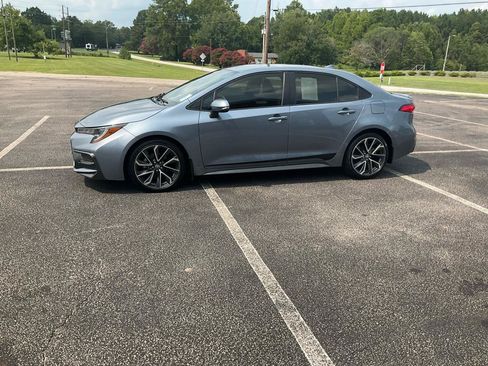 Used 2022 Toyota Corolla SE FWD image 11