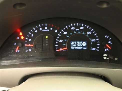 Used 2011 Toyota Camry XLE image 29