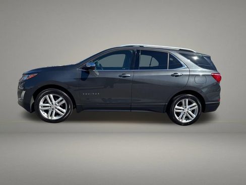 Used 2018 Chevrolet Equinox Premier image 2