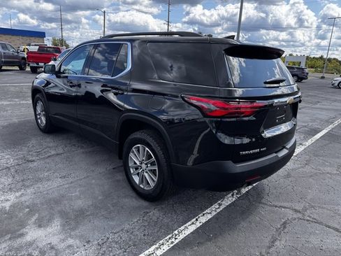 Used 2022 Chevrolet Traverse LT image 4