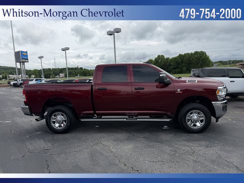 Used 2024 RAM 2500 Tradesman w/ Chrome Appearance Group AWD/4WD image 4