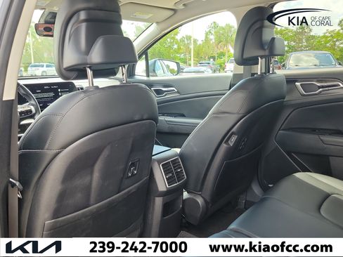 Certified 2023 Kia Sportage EX FWD image 11