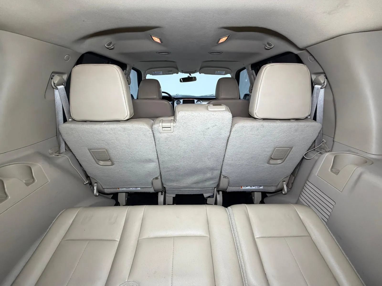 Used 2017 Ford Expedition XLT w/ Equipment Group 202A RWD image 18