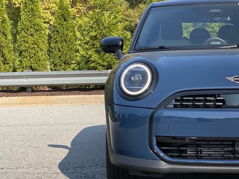 Used 2026 MINI Cooper S FWD image 17