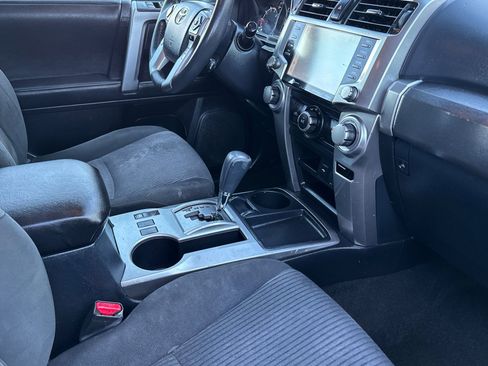 Used 2022 Toyota 4Runner SR5 image 18