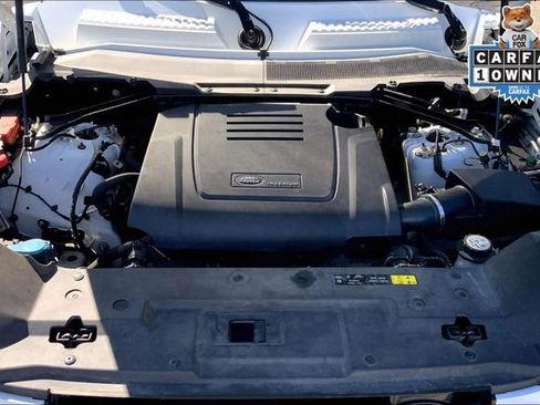 Used 2022 Land Rover Defender 110 S image 10