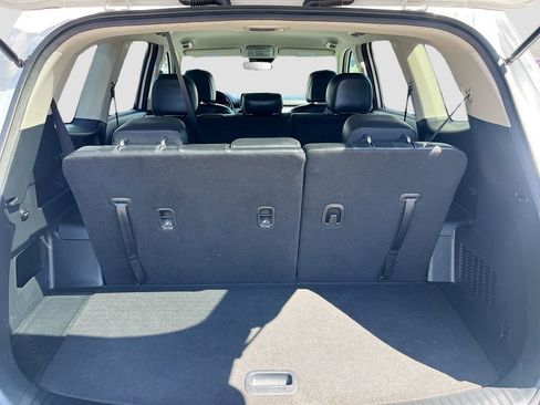 Used 2022 Kia Telluride LX FWD image 26