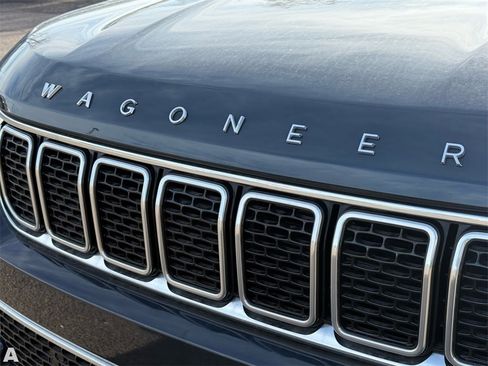 Used 2024 Jeep Wagoneer 4WD image 32