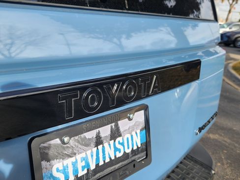 Used 2025 Toyota Land Cruiser w/ Premium Package image 18