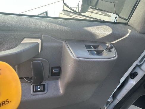 Used 2021 GMC Savana 3500 Extended w/ Power Convenience Package image 10