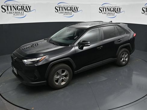 Used 2025 Toyota RAV4 XLE AWD/4WD image 20