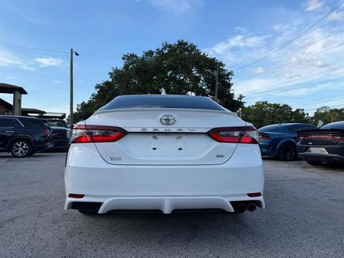 Used 2024 Toyota Camry SE w/ Convenience Package FWD image 5