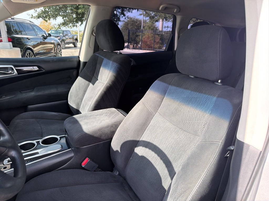 Used 2015 Nissan Pathfinder S FWD image 16