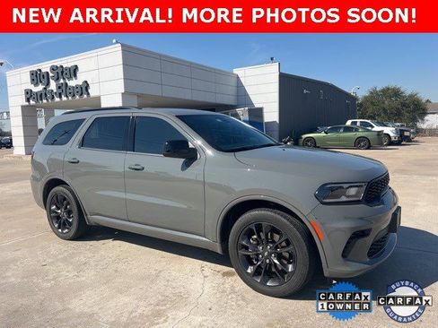 Used 2025 Dodge Durango GT w/ Blacktop Package image 2