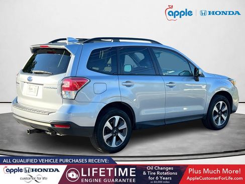 Used 2018 Subaru Forester 2.5i Premium w/ Popular Package #3A AWD/4WD image 5