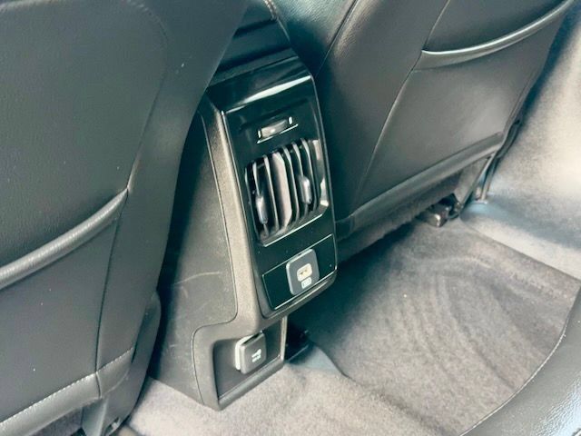 Used 2022 Jeep Compass Limited AWD/4WD image 12