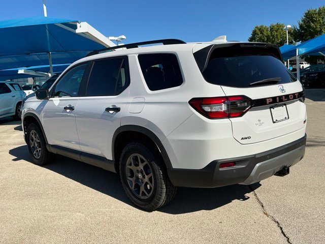New 2026 Honda Pilot TrailSport image 4