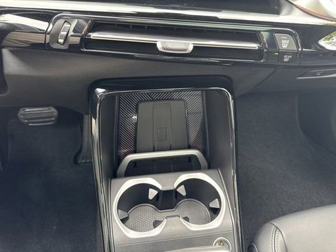 Certified 2025 BMW X2 xDrive28i AWD/4WD image 17