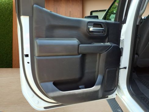 Certified 2024 Chevrolet Silverado 1500 Custom AWD/4WD image 23