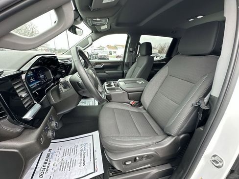 Used 2023 Chevrolet Silverado 1500 LT image 11