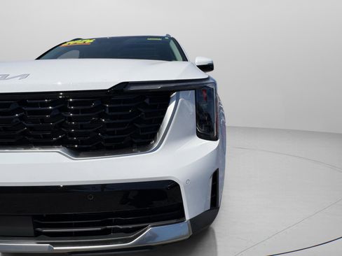 New 2026 Kia Sorento S w/ S Panoramic Sunroof Package image 7
