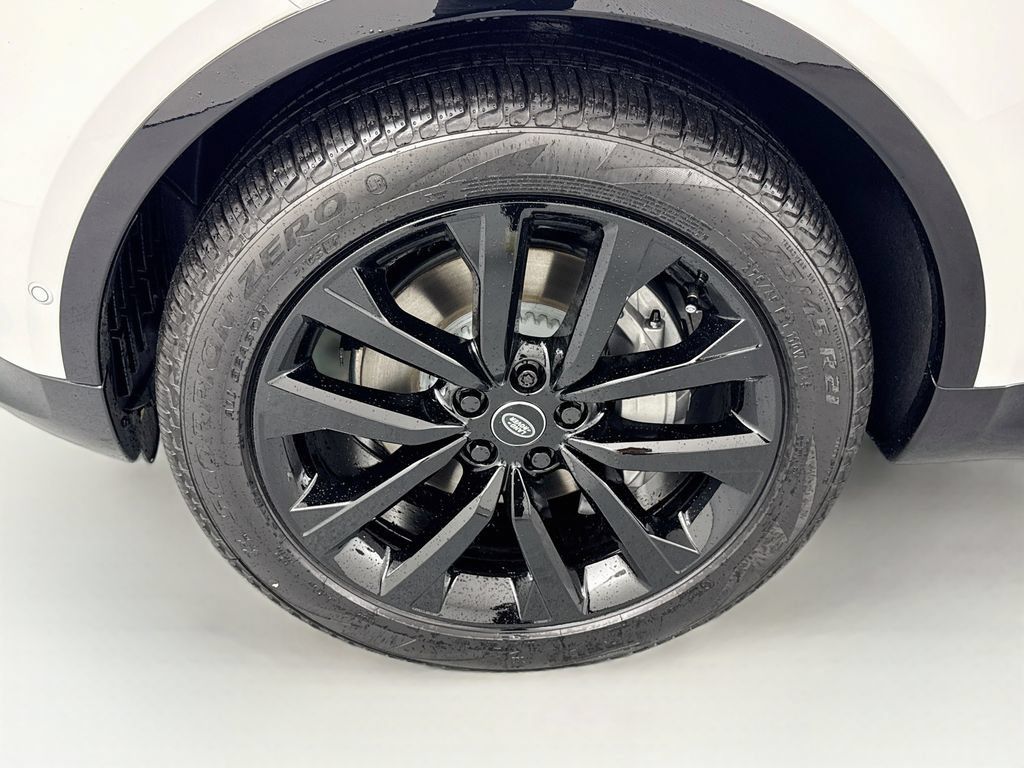 New 2026 Land Rover Discovery Dynamic SE AWD/4WD image 33