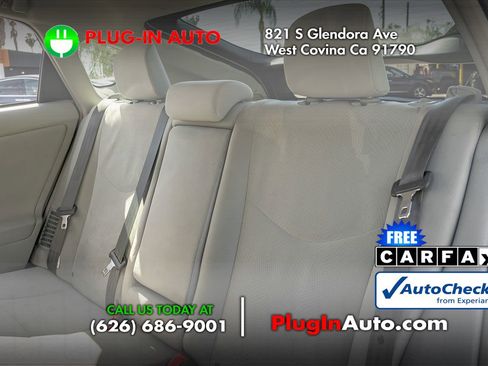 Used 2012 Toyota Prius Three image 9