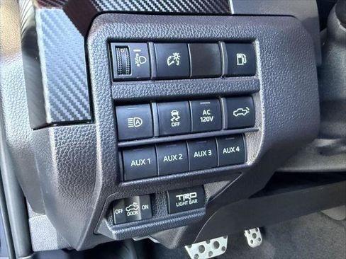 Used 2025 Toyota Tacoma TRD Pro AWD/4WD image 21