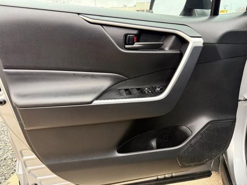 Used 2025 Toyota RAV4 LE image 19