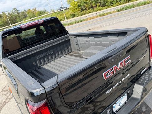 Used 2022 GMC Sierra 3500 AT4 image 6