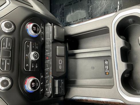 Used 2020 GMC Sierra 1500 Denali w/ Driver Alert Package II AWD/4WD image 16