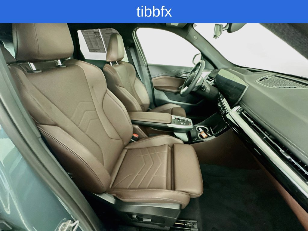 Used 2025 BMW X1 xDrive28i AWD/4WD image 32