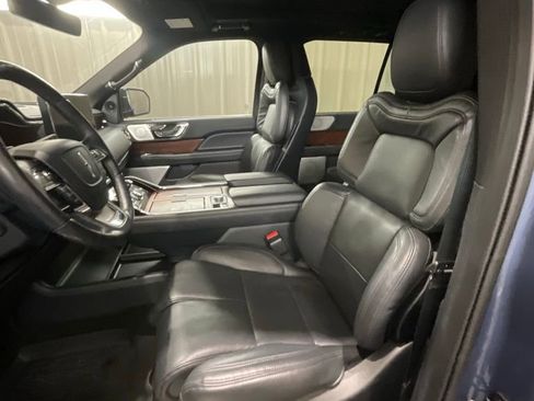 Used 2022 Lincoln Navigator L Reserve image 10