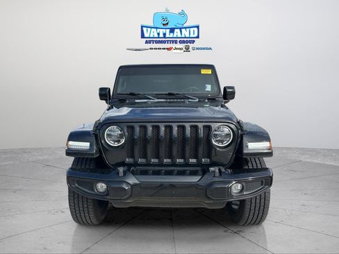 Certified 2022 Jeep Wrangler Unlimited Sahara AWD/4WD image 8
