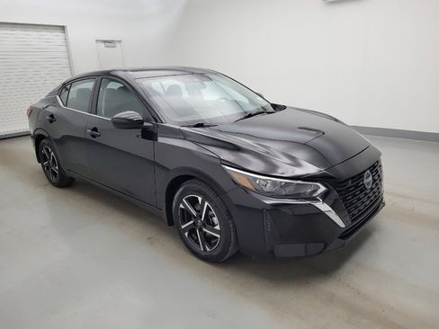 Used 2025 Nissan Sentra SV FWD image 11