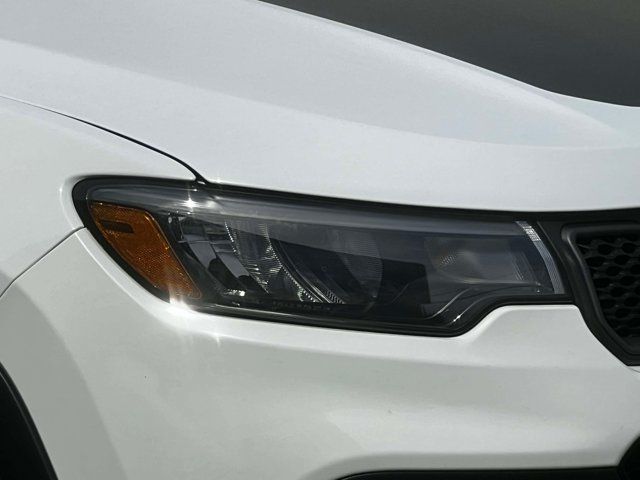 Used 2024 Jeep Compass Trailhawk AWD/4WD image 7