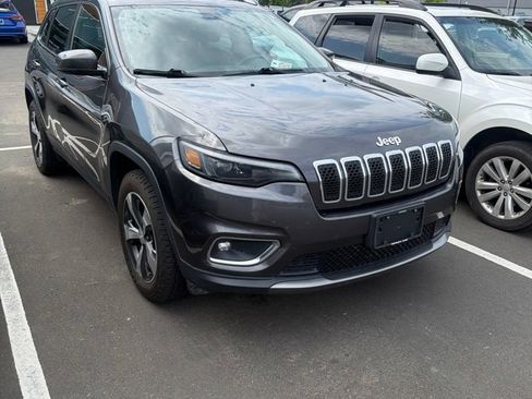 Used 2019 Jeep Cherokee Limited AWD/4WD image 3