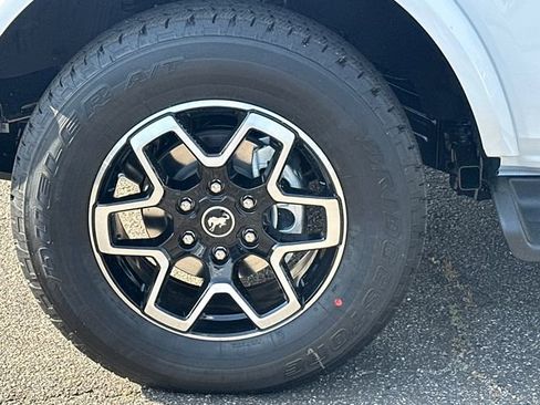 New 2026 Ford Bronco Outer Banks AWD/4WD image 12