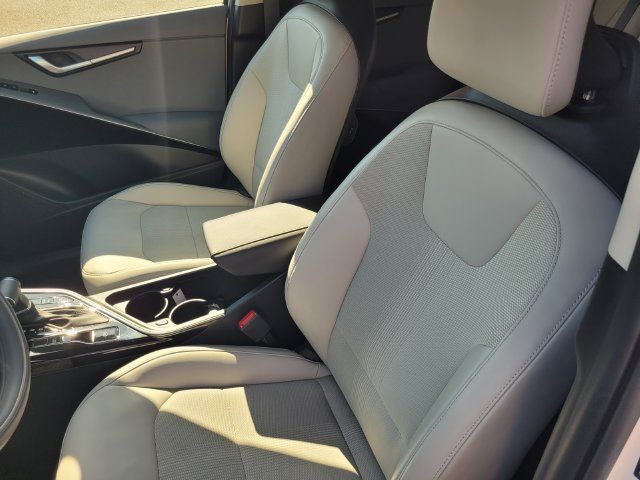 Used 2024 Kia Niro EX Touring FWD image 11