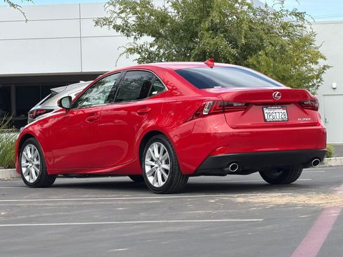 Used 2016 Lexus IS 200t RWD image 7