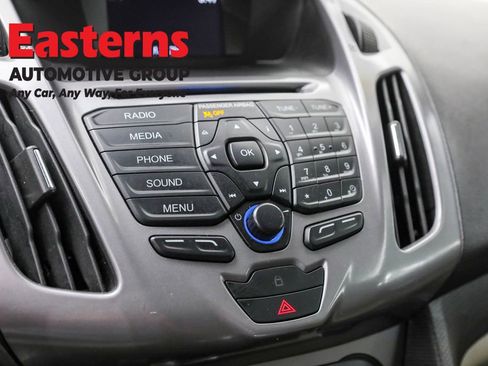 Used 2017 Ford Transit Connect XLT image 20