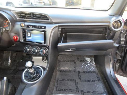 Used 2016 Scion tC image 24
