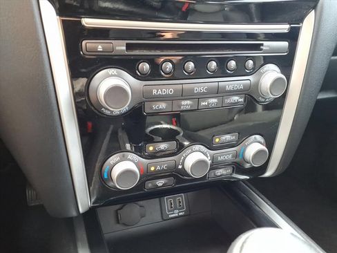 Used 2018 Nissan Pathfinder SV FWD image 26