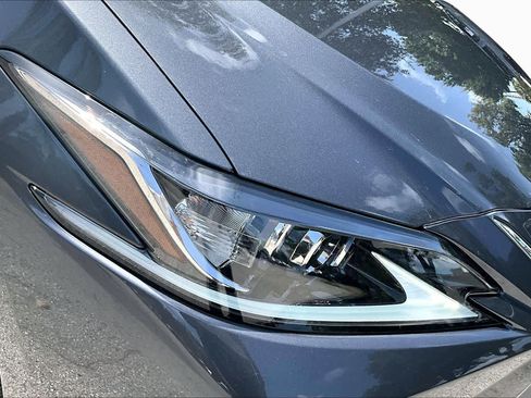 Used 2022 Lexus ES 350 w/ Premium Package FWD image 28