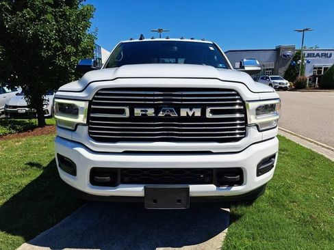 Used 2022 RAM 2500 Laramie AWD/4WD image 3